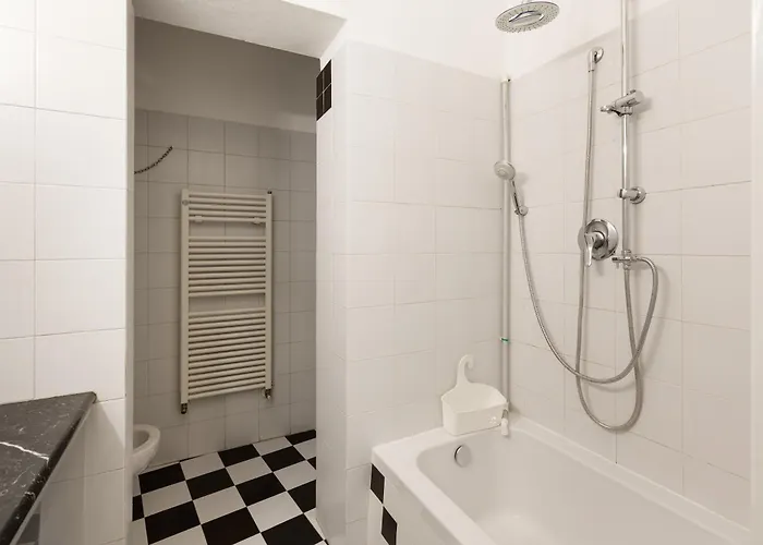 Design E Comfort Tra I Navigli E Il Duomo - Ticinese Apartment *