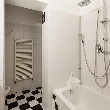 Design E Comfort Tra I Navigli E Il Duomo - Ticinese Appartement *